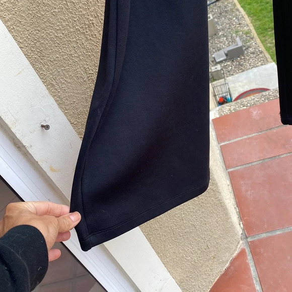 Halter black sleeveless jumpsuit - Picture 8 of 9